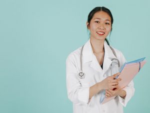 Karier Lulusan Kedokteran: Lebih dari Sekadar Menjadi Dokter